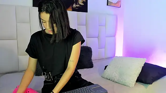 Antonella Fontanna online show from February 23, 4:39 am