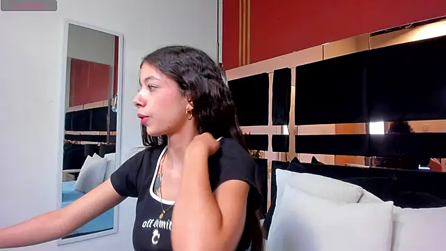 coraltaylor online show from February 27, 5:04 pm