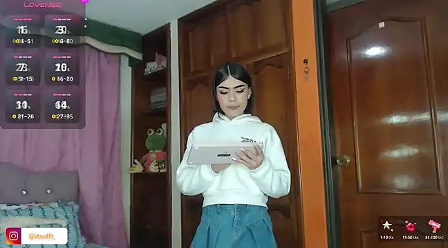 cuttebabe  online show from January 9, 3:26 am