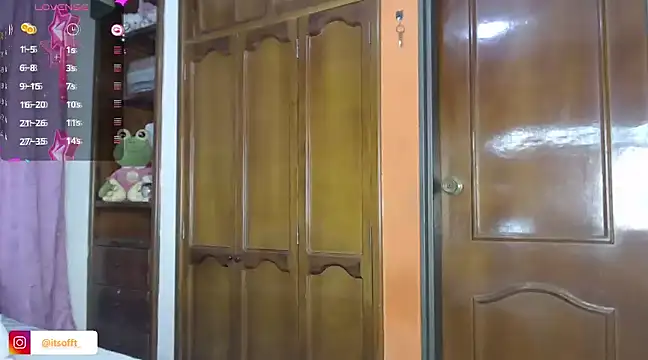 cuttebabe  online show from January 14, 12:11 am