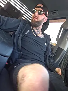 Beardedtattood online show from September 27, 11:48 am