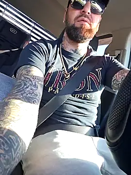 Beardedtattood online show from October 4, 2:48 pm