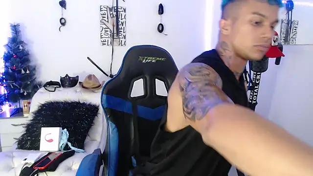 Leonard Price online show from February 1, 5:49 am