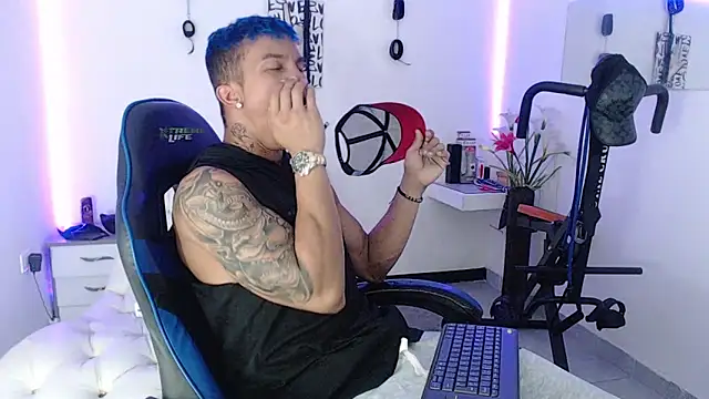 Leonard Price online show from March 4, 5:53 am