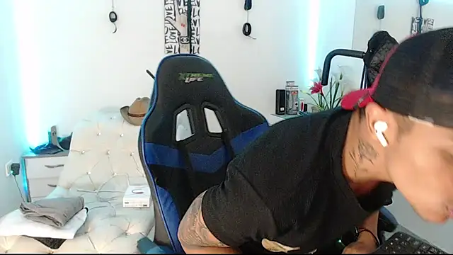 Leonard Price online show from March 5, 3:07 pm