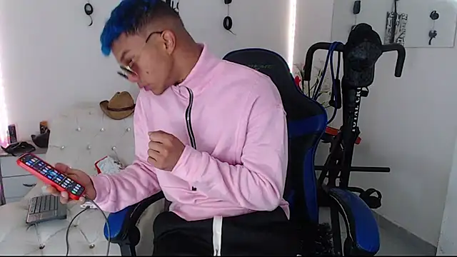 Leonard Price online show from March 10, 11:10 am