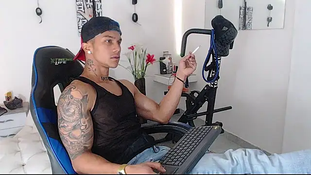 Leonard Price online show from March 22, 6:43 am