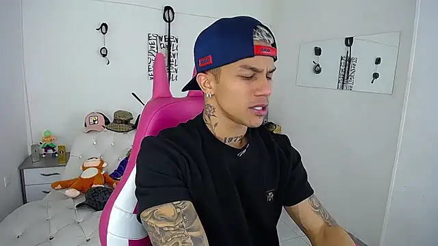 Leonard Price online show from September 26, 1:42 am