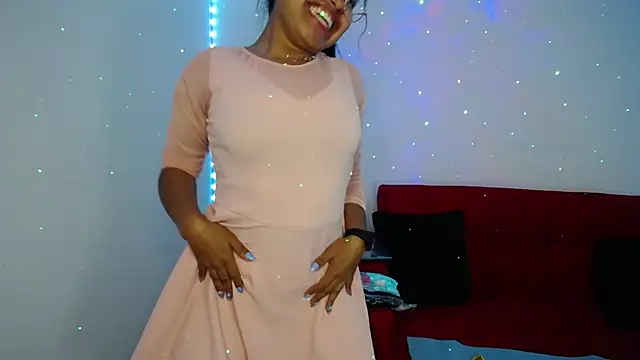 Snapshot of ricura_mily chatting on January 26, 2:45 am ricura mily online show from January 26, 2:45 am