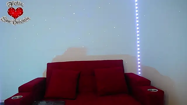 Snapshot of ricura_mily chatting on February 28, 2:20 am ricura mily online show from February 28, 2:20 am