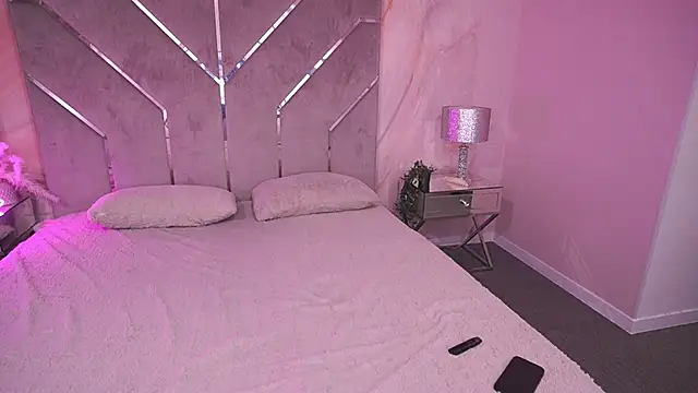 GentleAdellee online show from December 9, 12:51 pm