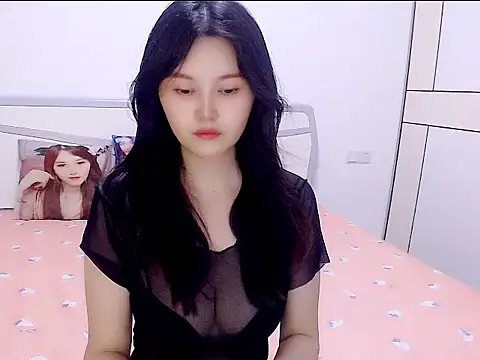 Snapshot of Little-sweet chatting on September 11, 2:28 pm Little-sweet online show from September 11, 2:28 pm