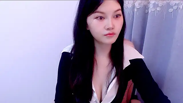 Snapshot of Little-sweet chatting on September 26, 1:42 am Little-sweet online show from September 26, 1:42 am