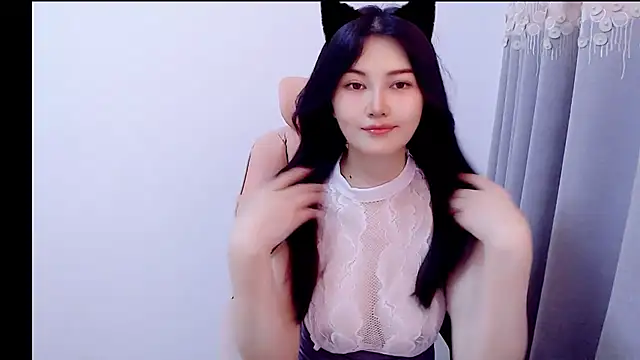 Snapshot of Little-sweet chatting on October 11, 2:22 am Little-sweet online show from October 11, 2:22 am