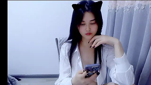 Snapshot of Little-sweet chatting on November 9, 1:09 pm Little-sweet online show from November 9, 1:09 pm