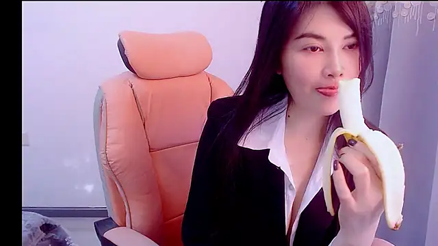 Snapshot of Little-sweet chatting on November 24, 1:38 am Little-sweet online show from November 24, 1:38 am