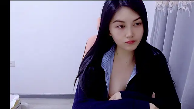 Snapshot of Little-sweet chatting on November 25, 12:49 pm Little-sweet online show from November 25, 12:49 pm