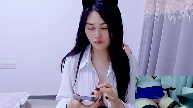 Snapshot of Little-sweet chatting on November 29, 12:41 pm Little-sweet online show from November 29, 12:41 pm