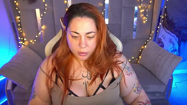 Kittywakee online show from March 29, 8:42 pm