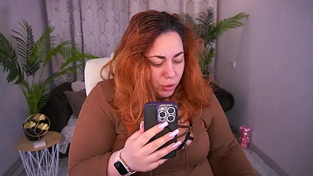 Kittywakee online show from April 14, 9:10 pm