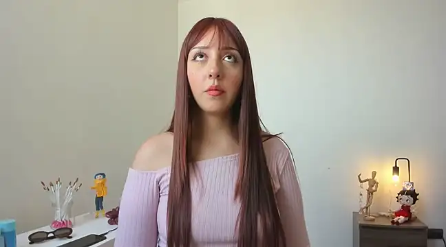 Snapshot of HeyTati chatting on January 24, 7:18 pm HeyTati online show from January 24, 7:18 pm