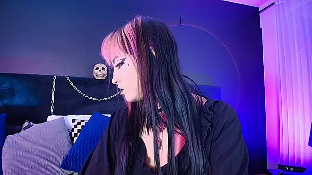 Snapshot of Aylen_darkmoor chatting on April 30, 7:42 pm Aylen darkmoor online show from April 30, 7:42 pm