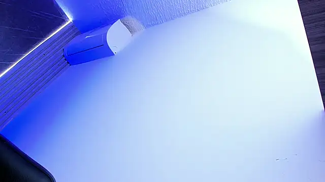 Susieeve online show from March 11, 12:11 am