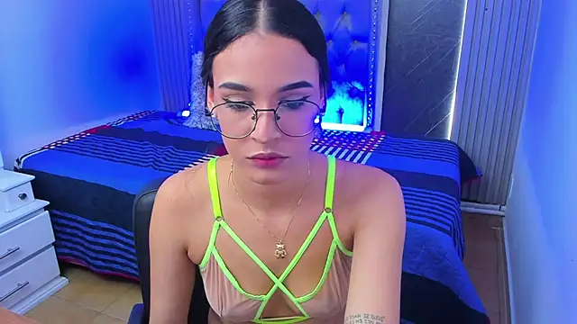 Susieeve online show from March 17, 9:34 pm