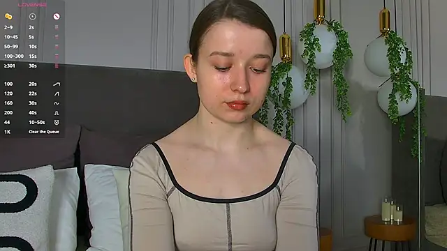 MichelleHaynes online show from March 18, 2:26 pm