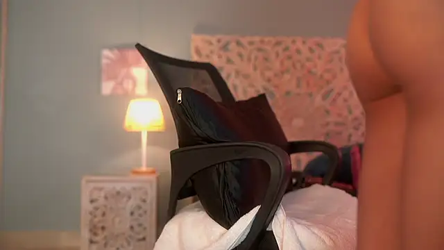 lupeebony online show from October 28, 7:27 pm