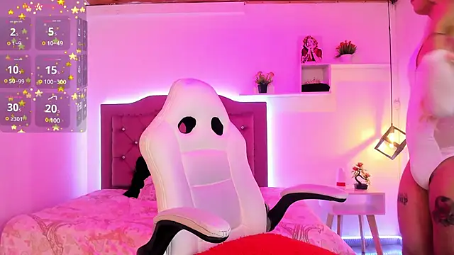 Snapshot of Nyx__Blackwood chatting on January 22, 3:52 am Nyx Blackwood online show from January 22, 3:52 am