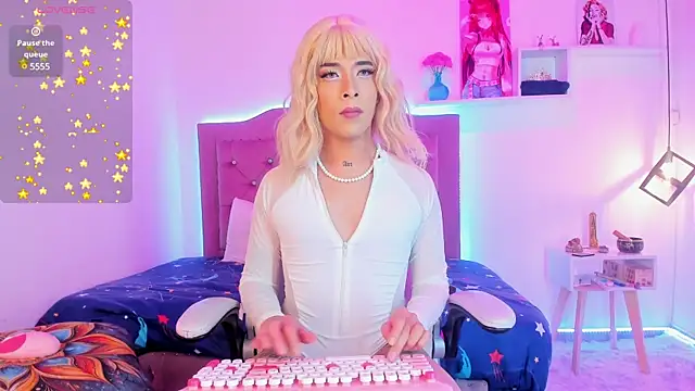 Snapshot of Nyx__Blackwood chatting on February 24, 2:40 am Nyx Blackwood online show from February 24, 2:40 am