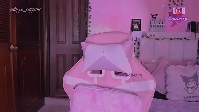 gabyye capprins online show from February 28, 12:22 am