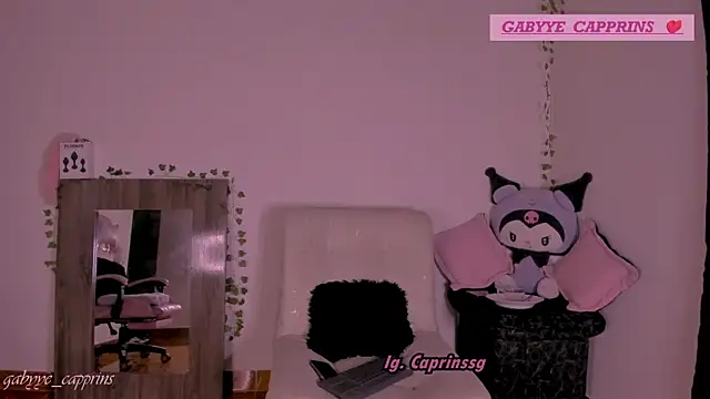 gabyye capprins online show from March 27, 12:05 am