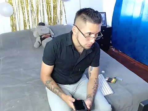 Jeiison duf online show from December 2, 7:31 pm