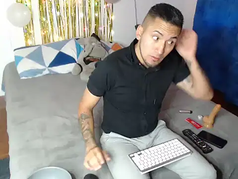 Jeiison duf online show from December 3, 10:57 am