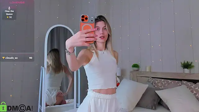 Snapshot of Cherry_Price chatting on November 12, 12:33 am Cherry Price online show from November 12, 12:33 am