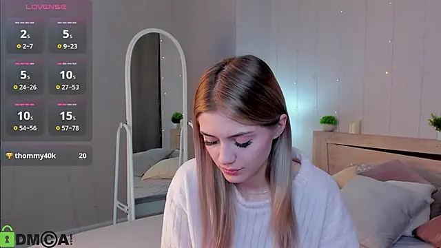 Snapshot of Cherry_Price chatting on November 28, 12:13 am Cherry Price online show from November 28, 12:13 am