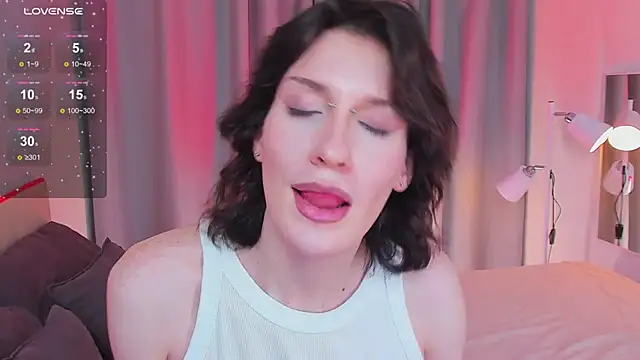 Snapshot of Kolette_Gray chatting on January 31, 3:33 pm Kolette Gray online show from January 31, 3:33 pm