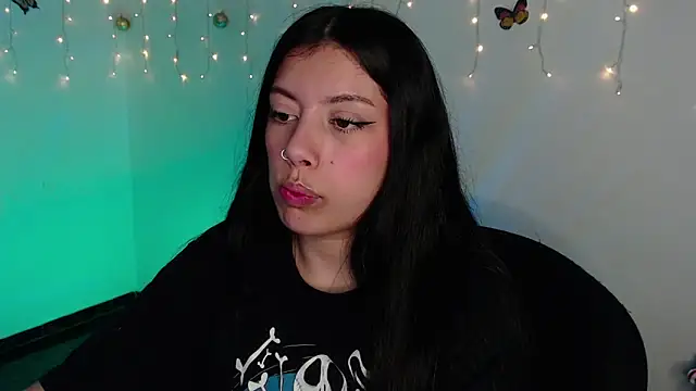 iam emy online show from December 28, 6:39 am