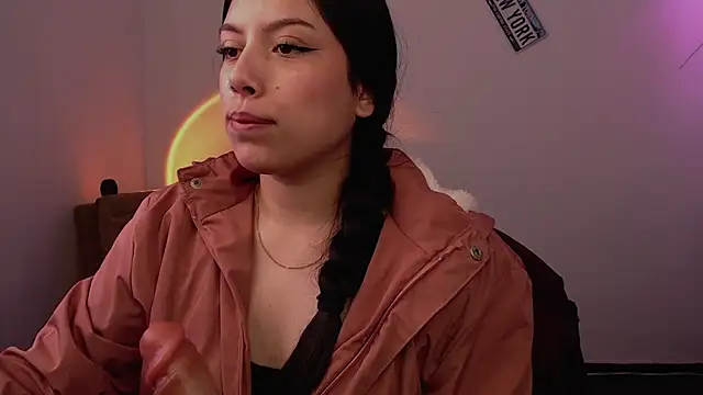 iam emy online show from February 18, 7:52 pm