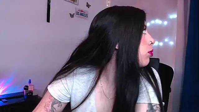 iam emy online show from September 16, 6:42 pm