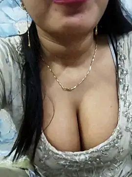 Snapshot of Sania-Love chatting on April 28, 2:27 am Sania-Love online show from April 28, 2:27 am