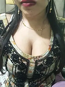 Snapshot of Sania-Love chatting on June 18, 2:12 am Sania-Love online show from June 18, 2:12 am