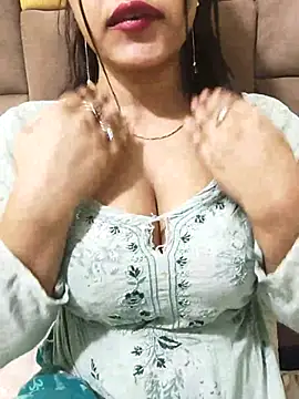 Snapshot of Sania-Love chatting on July 11, 2:03 am Sania-Love online show from July 11, 2:03 am