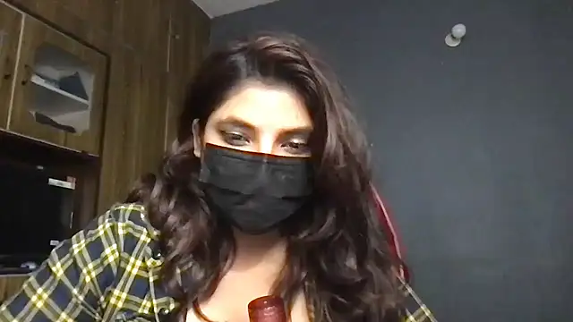 callmeshreya online show from April 23, 12:29 pm