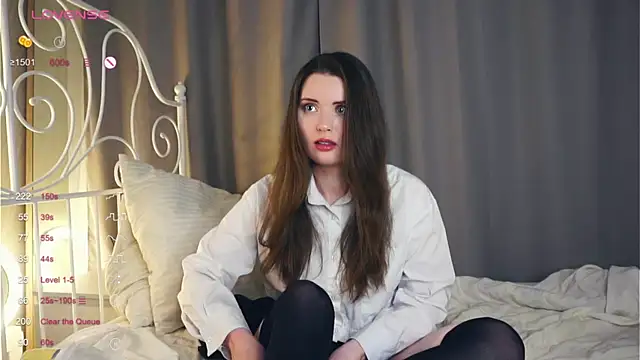 LoraDevon online show from February 7, 10:09 pm