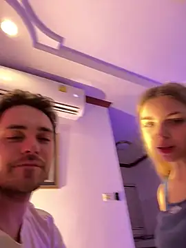 Snapshot of Alice1_secret chatting on March 14, 3:58 pm Alice1 secret online show from March 14, 3:58 pm