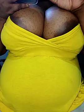 Snapshot of PervertPreggy chatting on November 29, 3:37 pm PervertPreggy online show from November 29, 3:37 pm