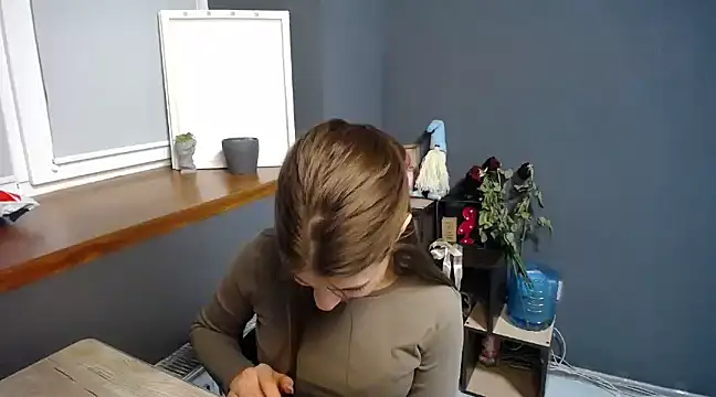 felicity gold online show from March 7, 10:24 am